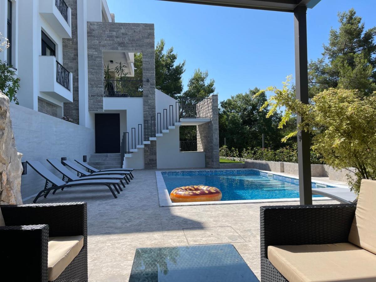 Villa Pine Bar Dış mekan fotoğraf