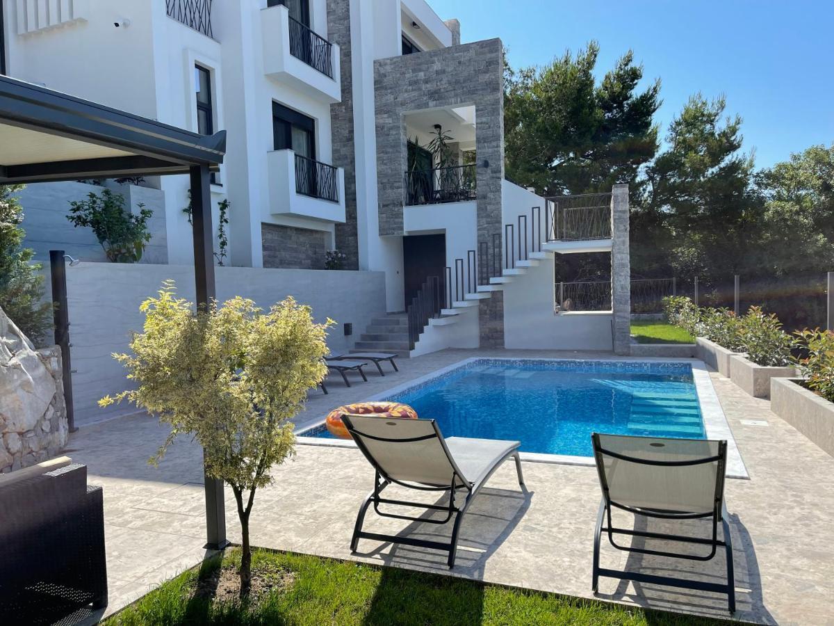 Villa Pine Bar Dış mekan fotoğraf