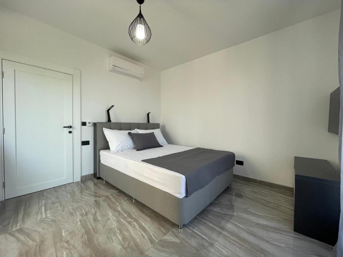 Villa Pine Bar Dış mekan fotoğraf