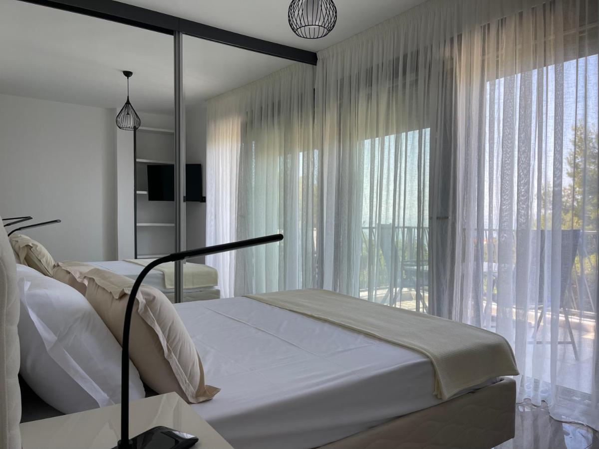 Villa Pine Bar Dış mekan fotoğraf