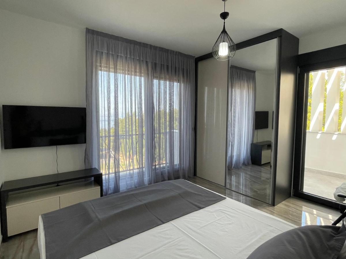Villa Pine Bar Dış mekan fotoğraf