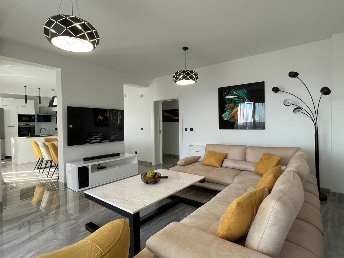 Villa Pine Bar Dış mekan fotoğraf
